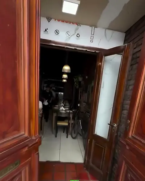 Puerta de Alsina 431
